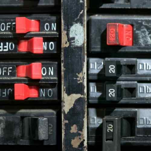 How Do You Know If A Circuit Is Overloaded? 